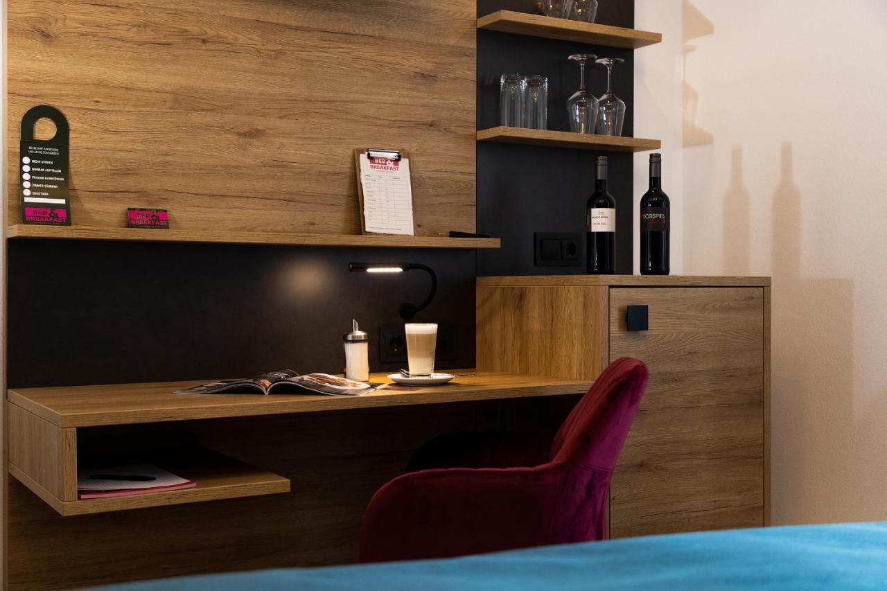 Bed And Breakfast - Homburg Am Main Esterno foto