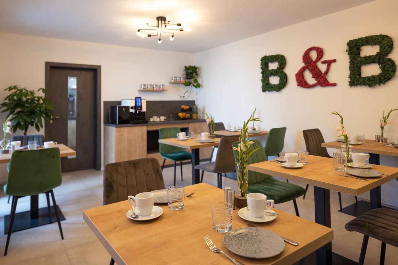 Bed And Breakfast - Homburg Am Main Esterno foto